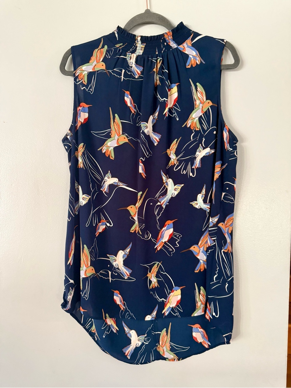 DR2 Navy Blue Hummingbird Print Mock Neck Sleeveless Blouse High Low Hem Large